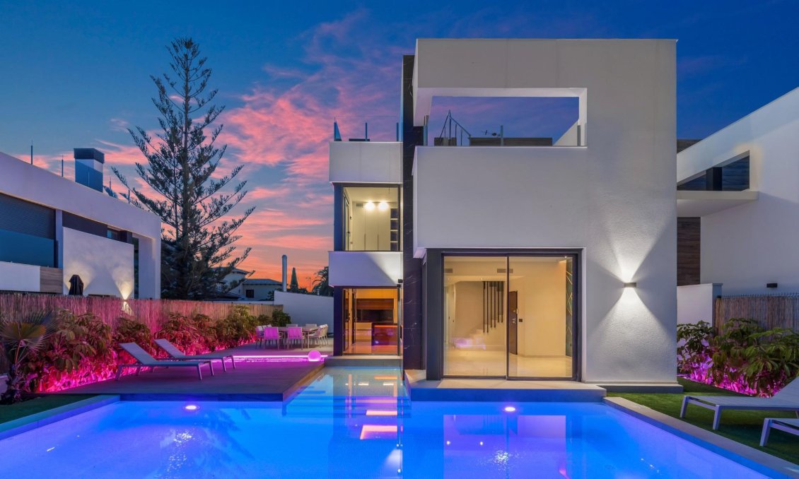 Revente - Villa -
Torrevieja - Torreta Florida