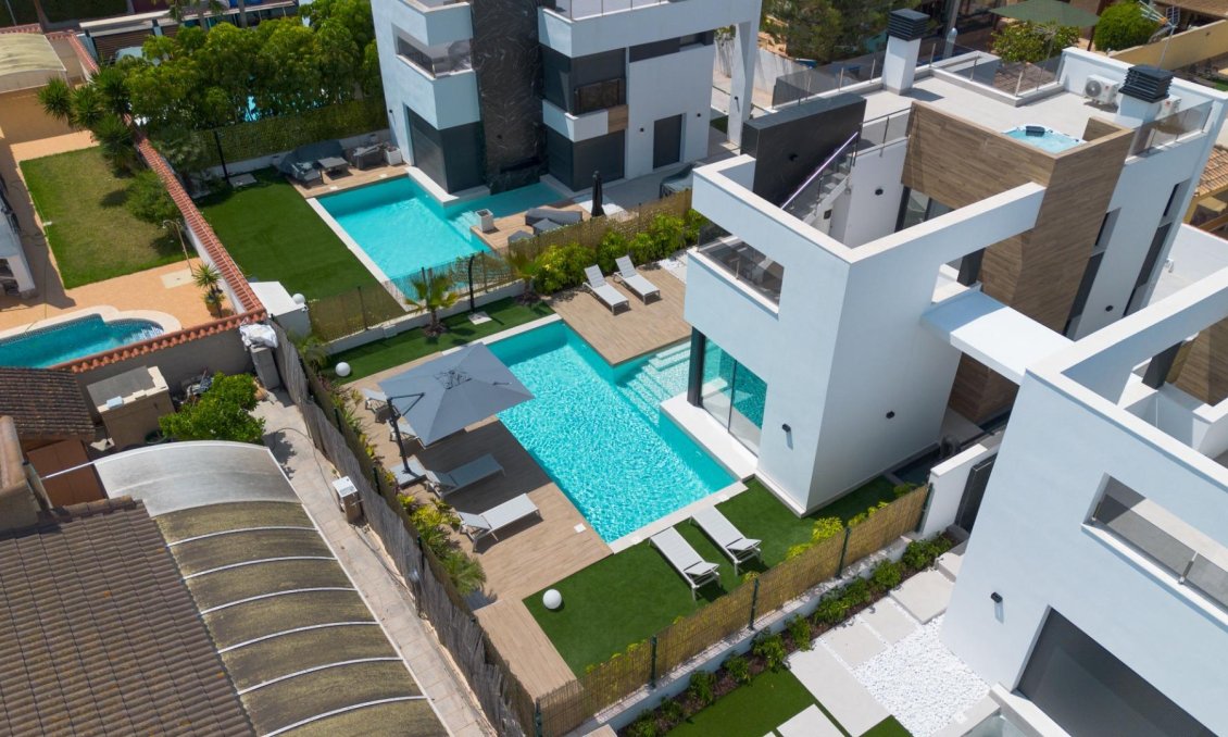 Revente - Villa -
Torrevieja - Torreta Florida