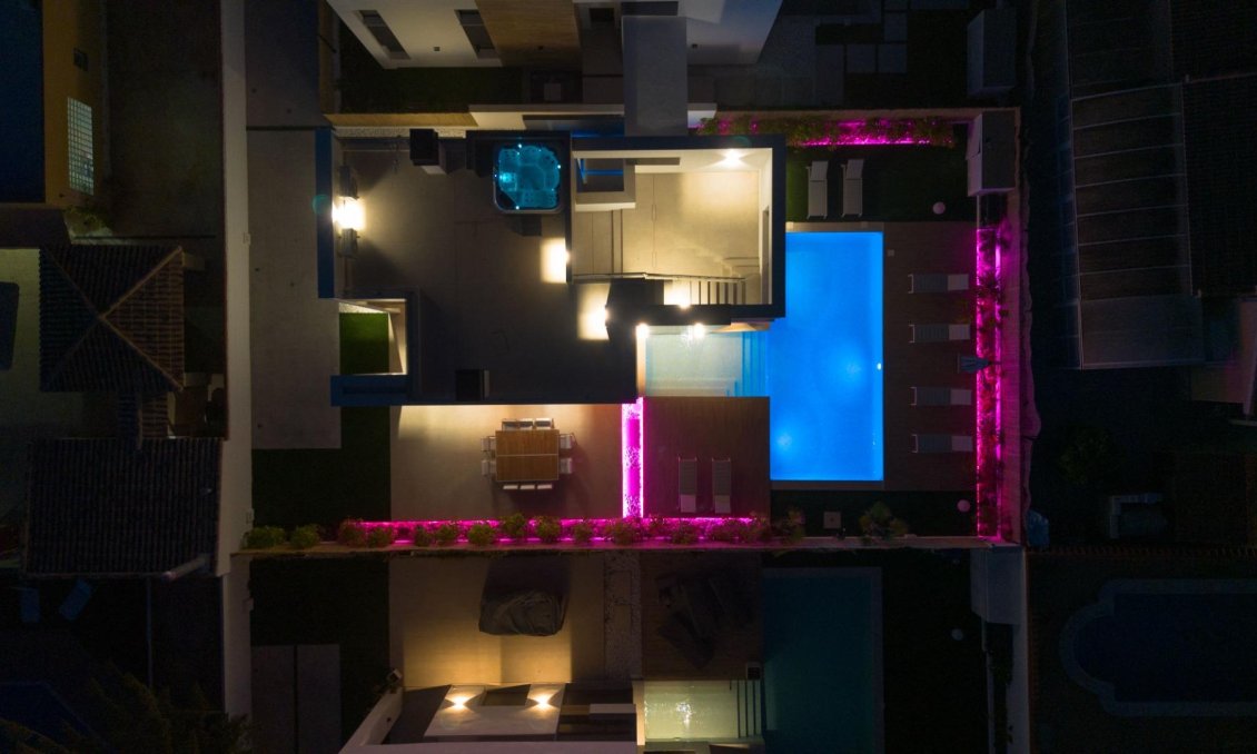 Revente - Villa -
Torrevieja - Torreta Florida