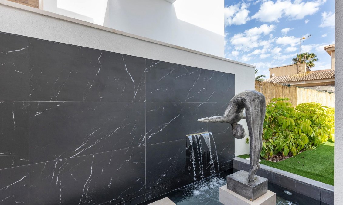 Revente - Villa -
Torrevieja - Torreta Florida