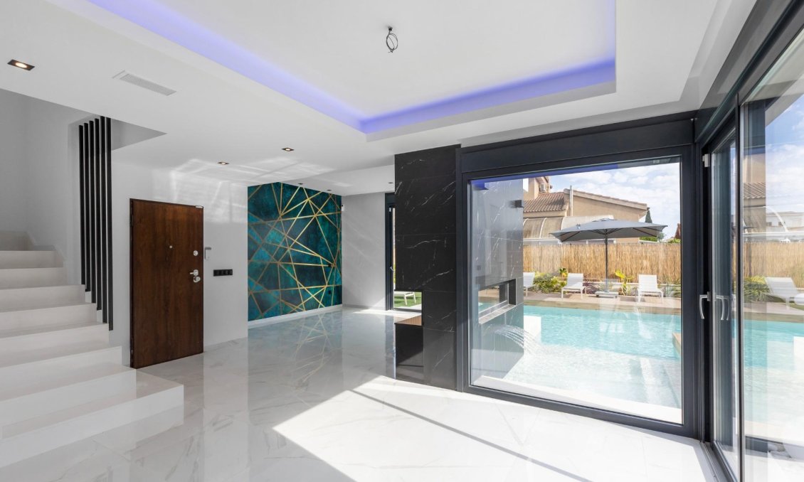 Revente - Villa -
Torrevieja - Torreta Florida