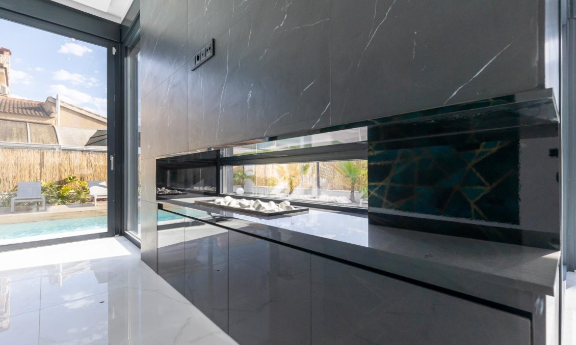 Revente - Villa -
Torrevieja - Torreta Florida