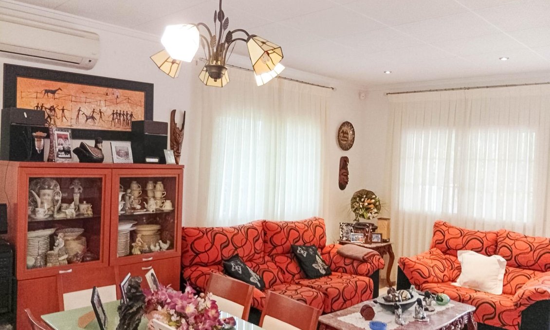 Használt Ingatlanok - Villa -
Torrevieja - La Siesta