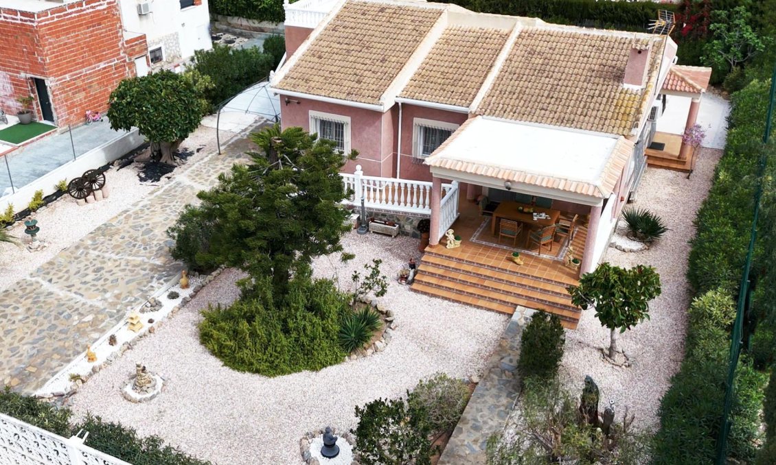 Használt Ingatlanok - Villa -
Torrevieja - La Siesta