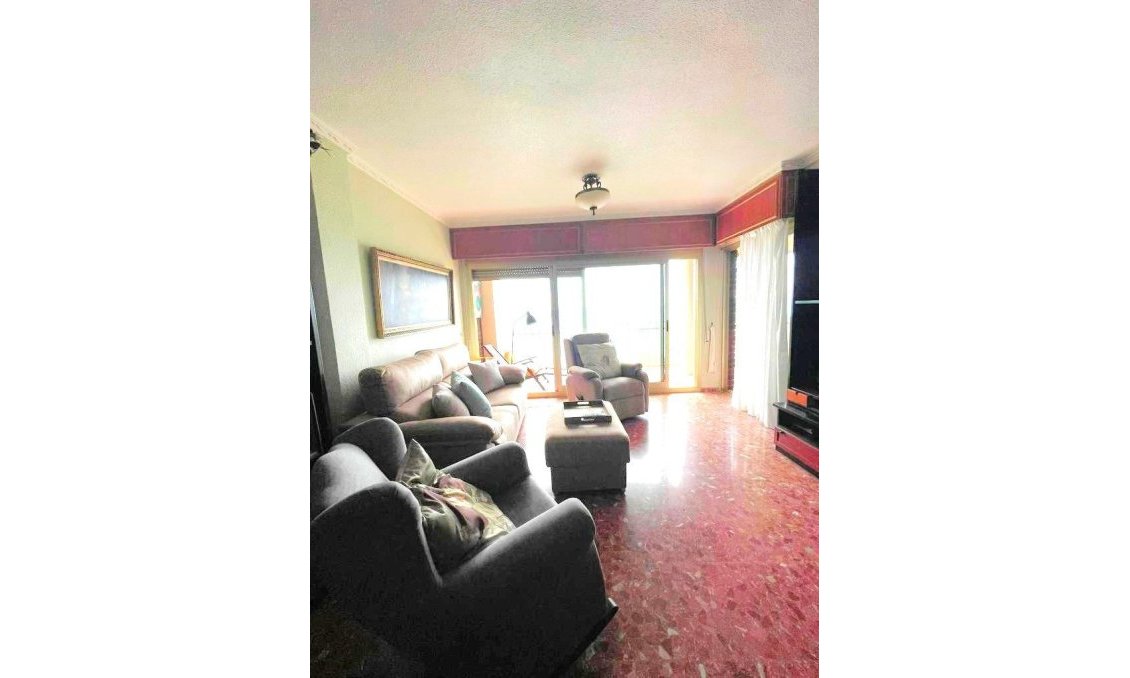 Segunda mano - Apartamento -
Torrevieja - Estacion De Autobuses