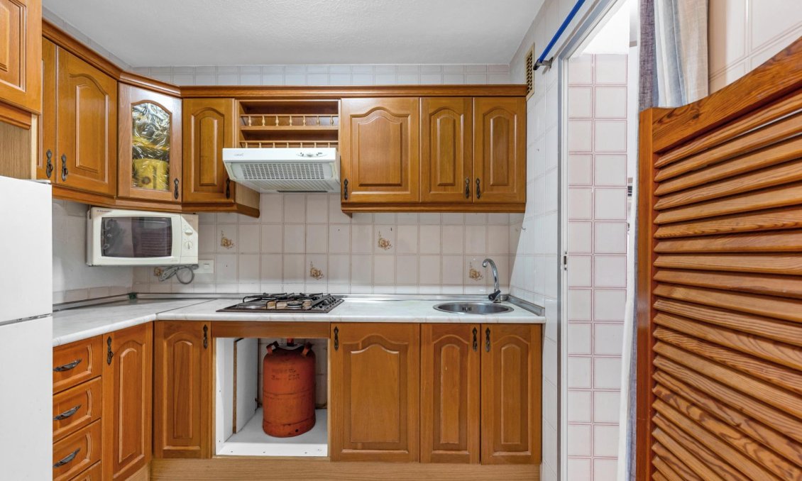 Segunda mano - Bungalow -
Torrevieja - Centro