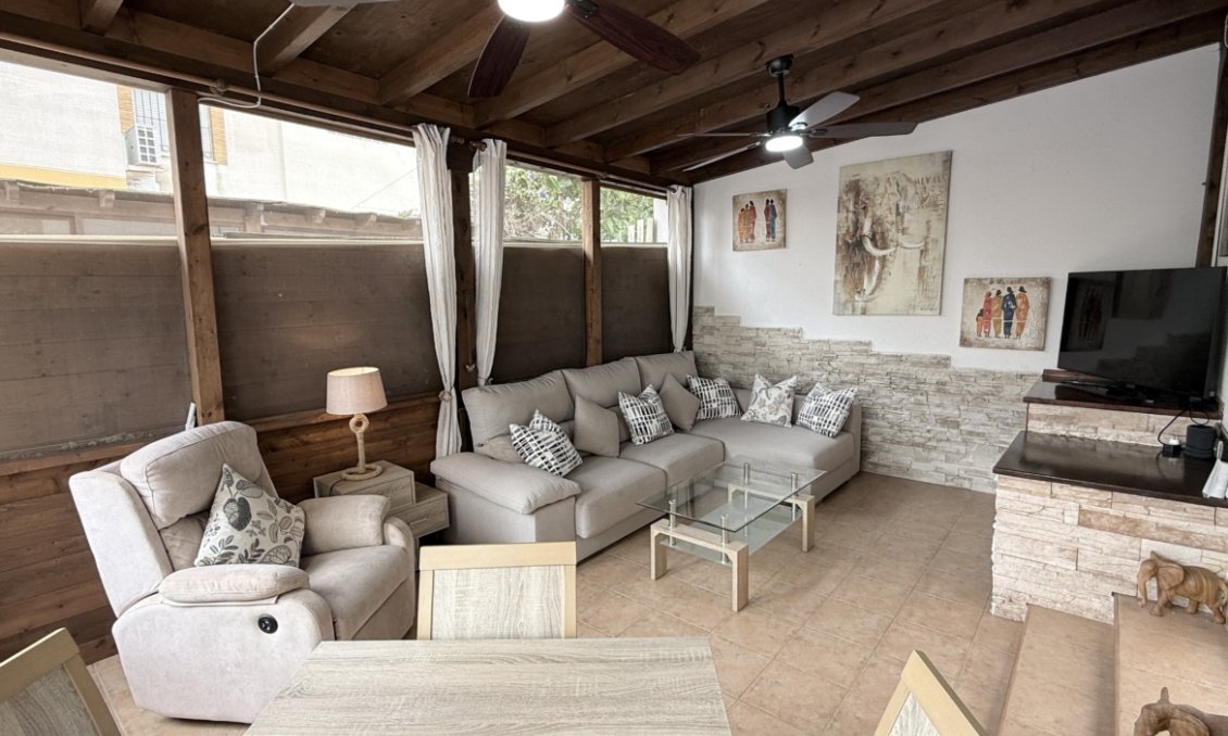 Resale - Town House -
Sucina - Inland