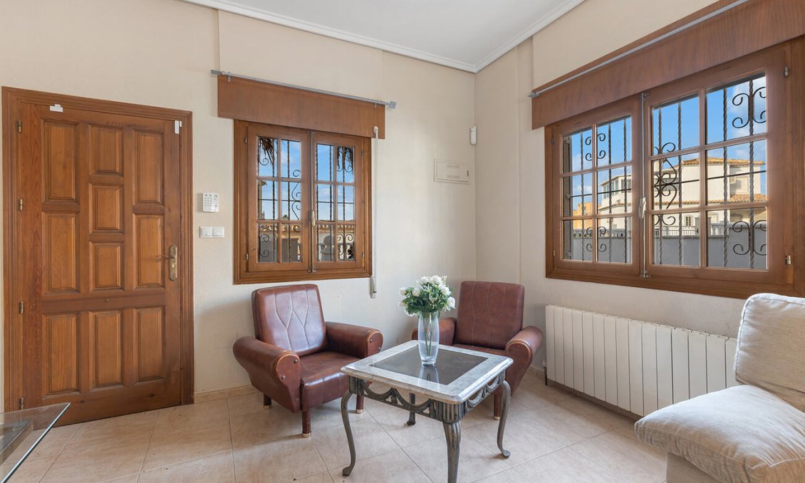 Segunda mano - Villa -
Ciudad Quesada