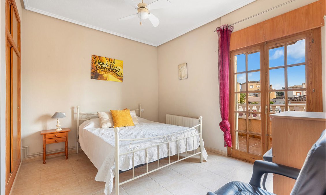 Segunda mano - Villa -
Ciudad Quesada