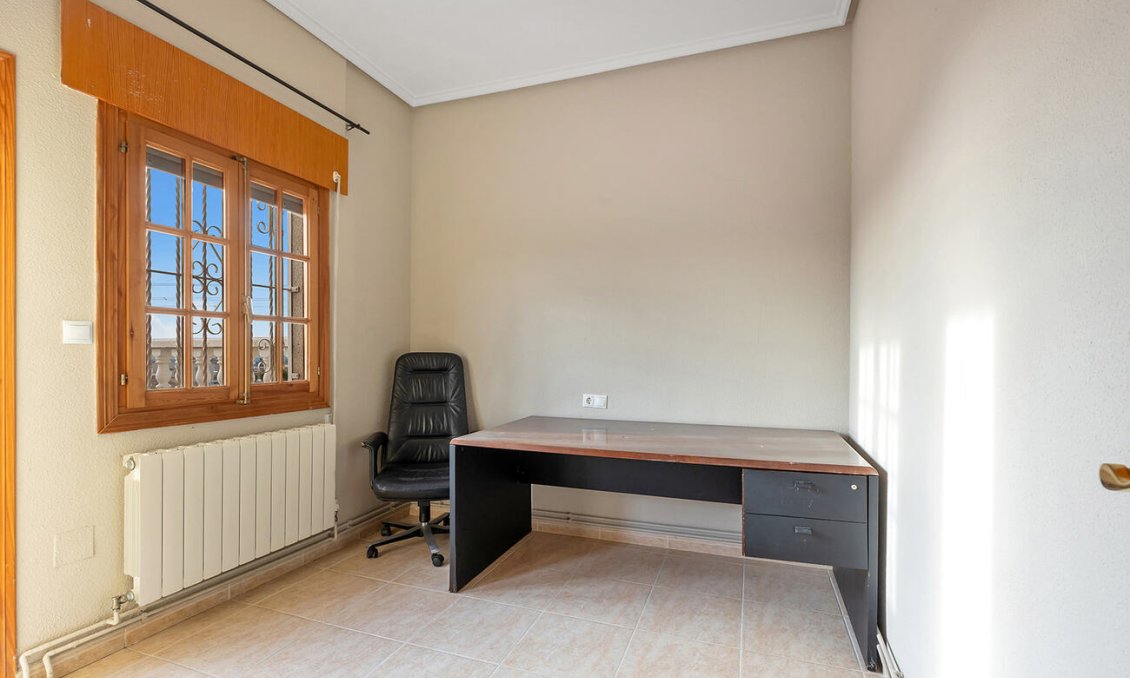 Segunda mano - Villa -
Ciudad Quesada