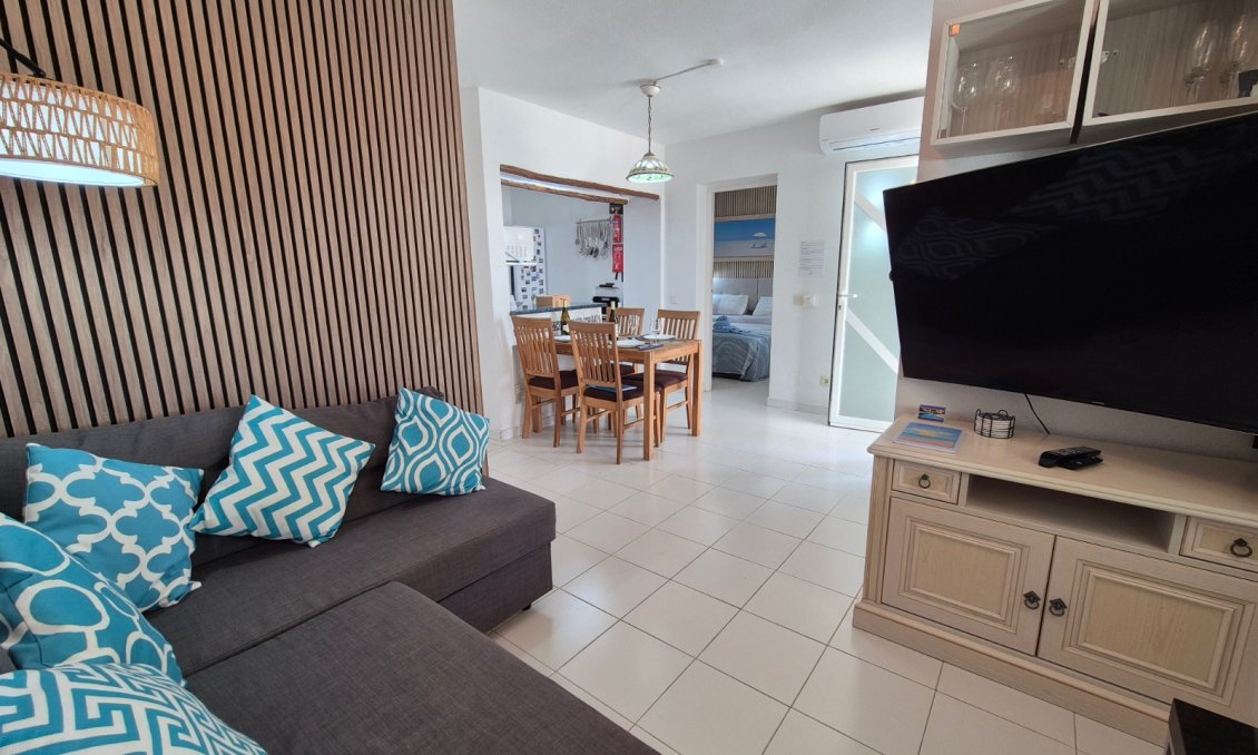 Wiederverkauf - Wohnung -
San Miguel de Salinas - Inland