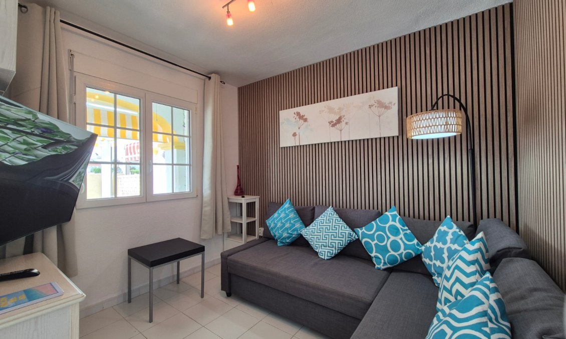 Wiederverkauf - Wohnung -
San Miguel de Salinas - Inland