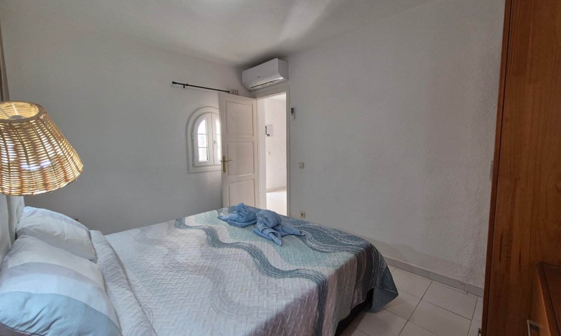 Wiederverkauf - Wohnung -
San Miguel de Salinas - Inland