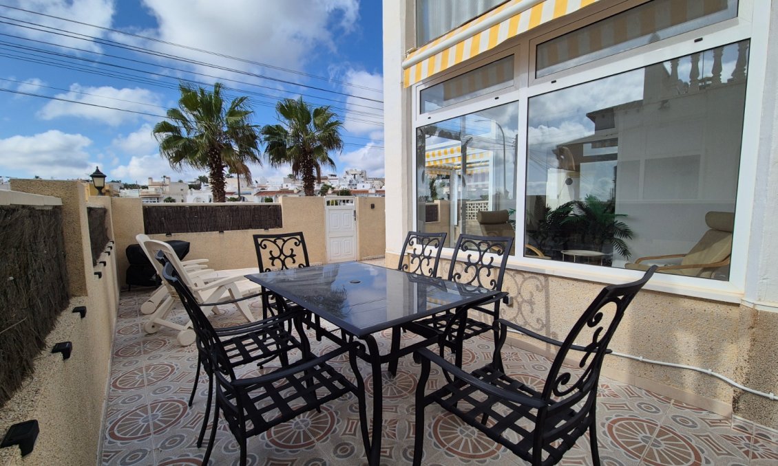 Wiederverkauf - Wohnung -
San Miguel de Salinas - Inland