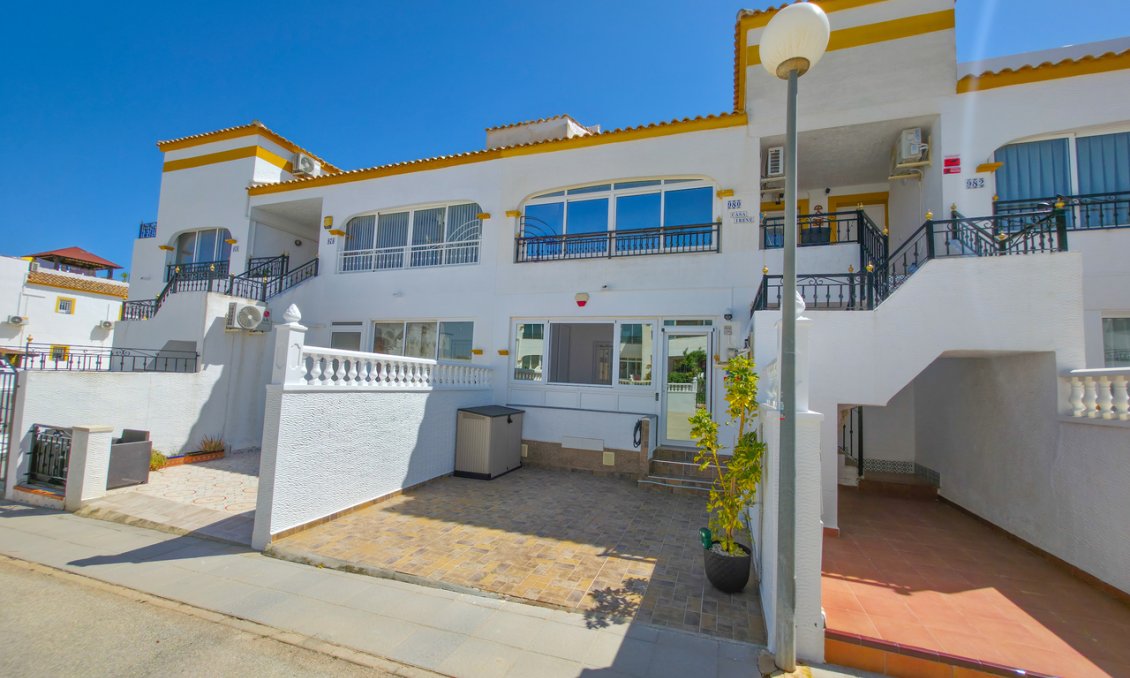 Használt Ingatlanok - Apartman -
Vistabella Golf Entre Naranjos - Inland