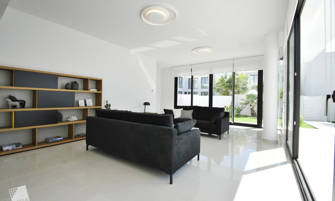 Használt Ingatlanok - Villa -
Rojales - Inland