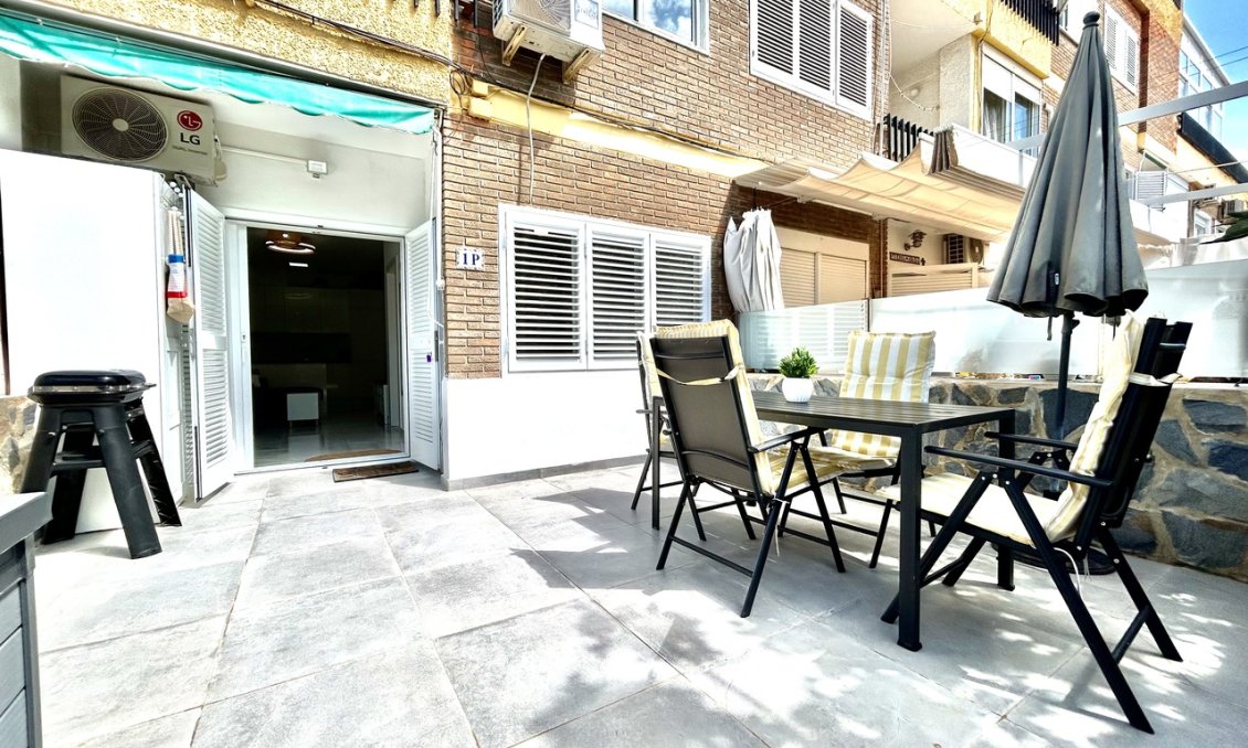 Használt Ingatlanok - Apartman -
La Zenia - Costa Blanca