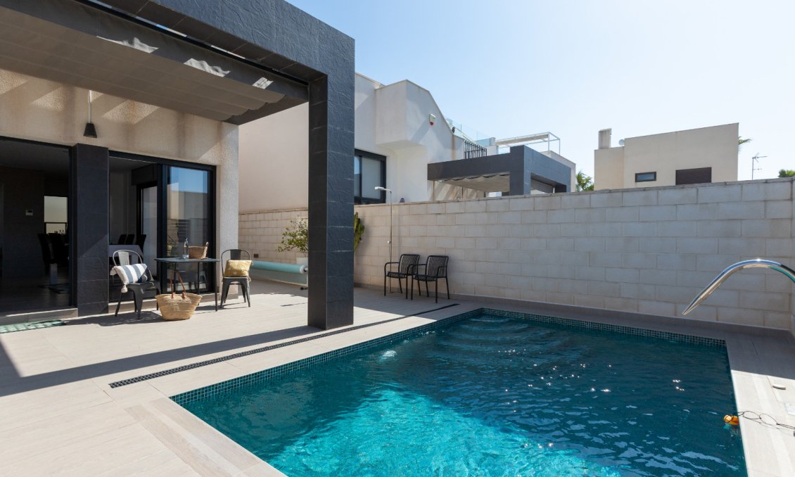 Használt Ingatlanok - Villa -
Rojales - Inland