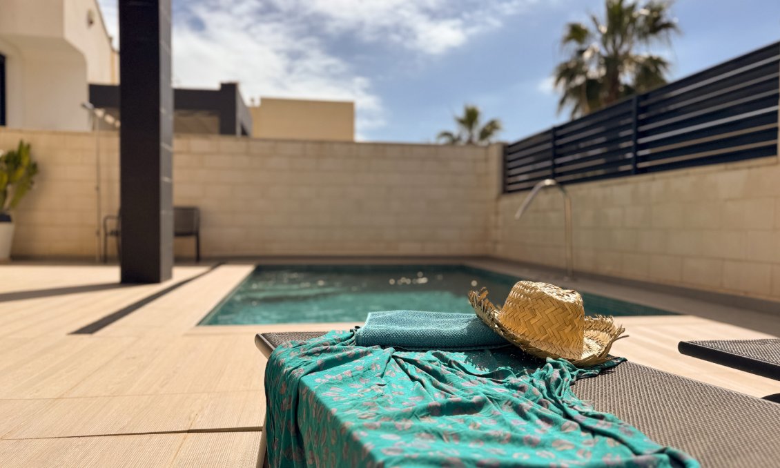 Használt Ingatlanok - Villa -
Rojales - Inland