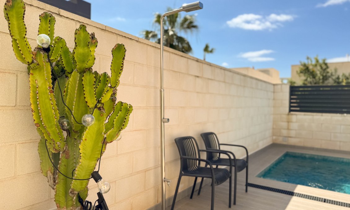 Használt Ingatlanok - Villa -
Rojales - Inland