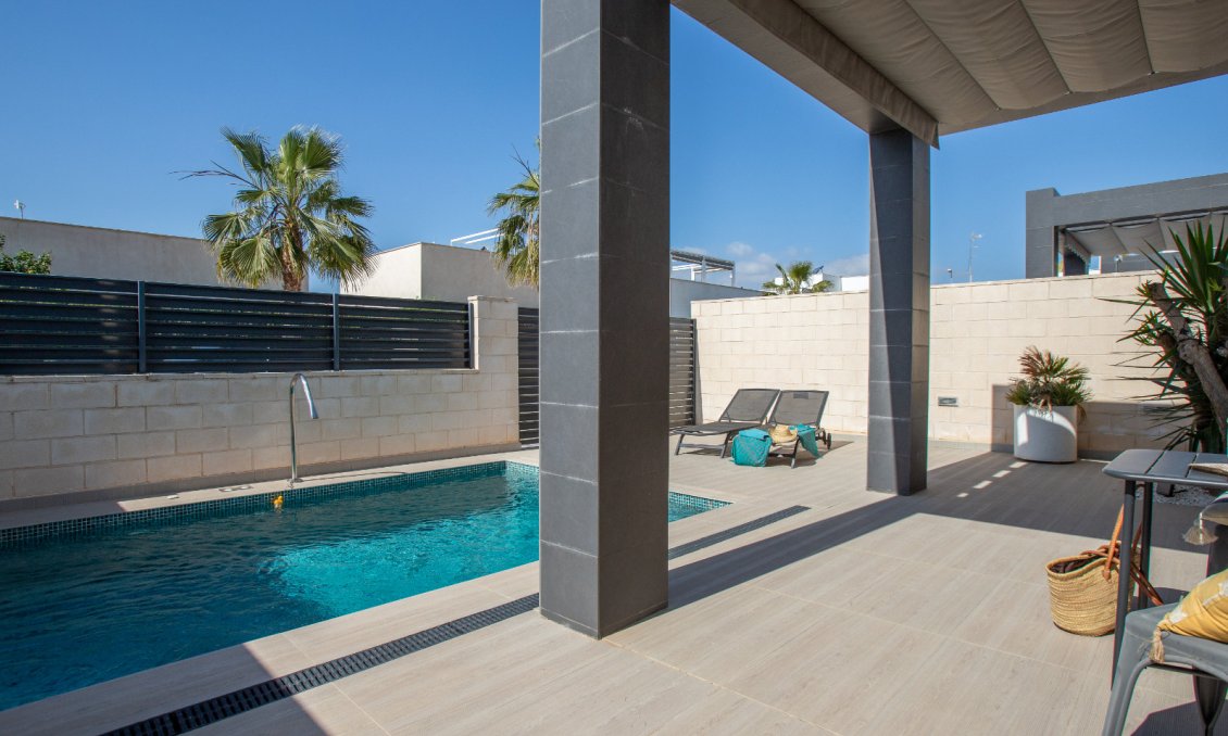 Használt Ingatlanok - Villa -
Rojales - Inland