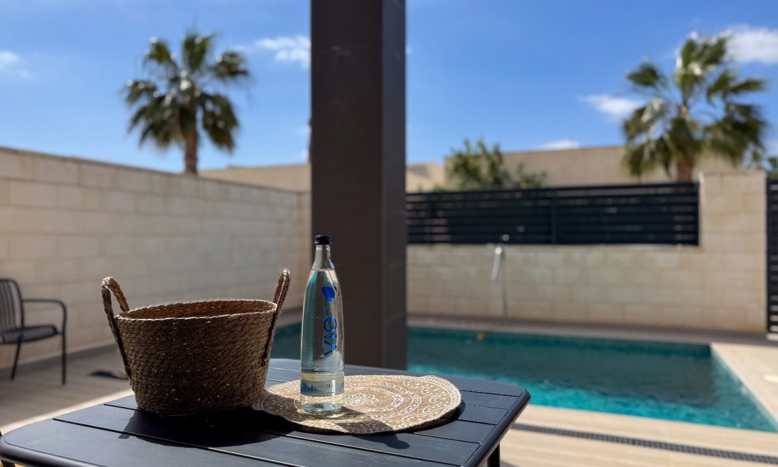 Használt Ingatlanok - Villa -
Rojales - Inland