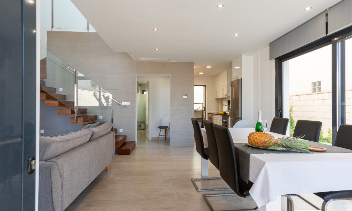 Használt Ingatlanok - Villa -
Rojales - Inland