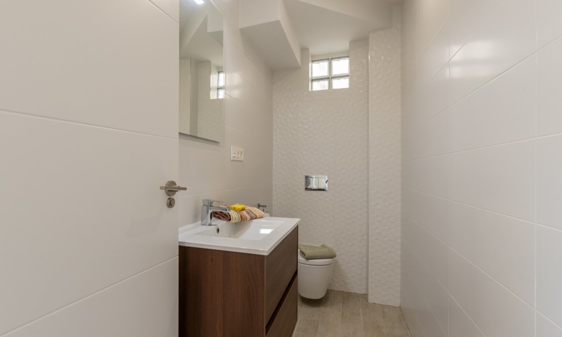 Használt Ingatlanok - Villa -
Rojales - Inland