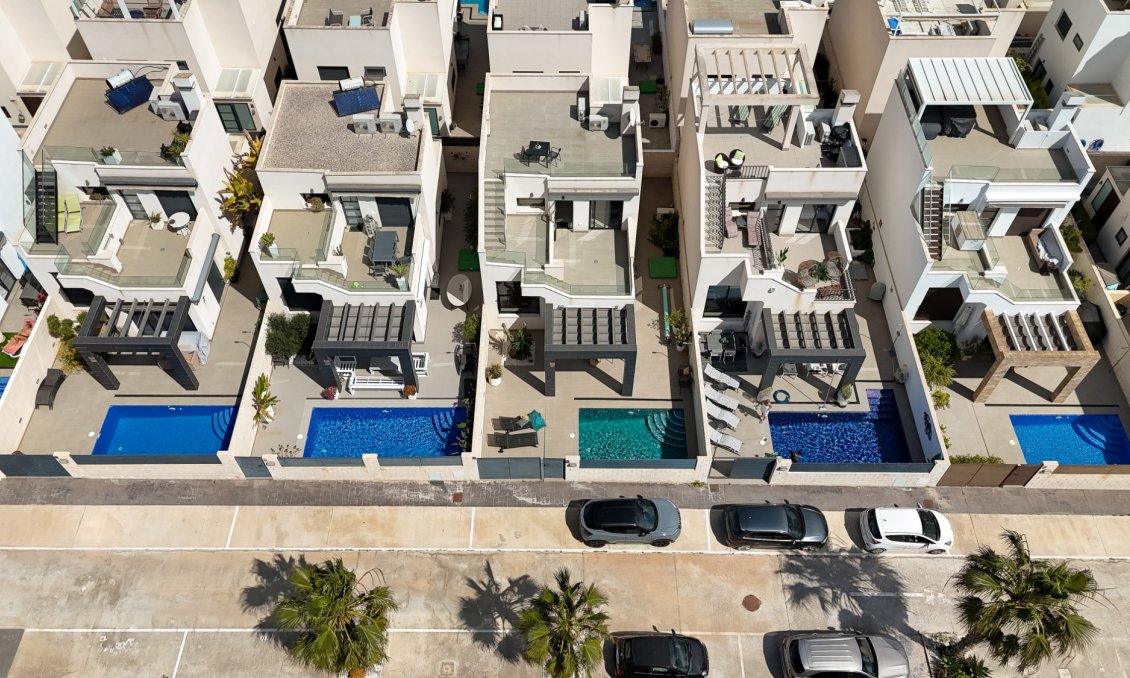 Használt Ingatlanok - Villa -
Rojales - Inland