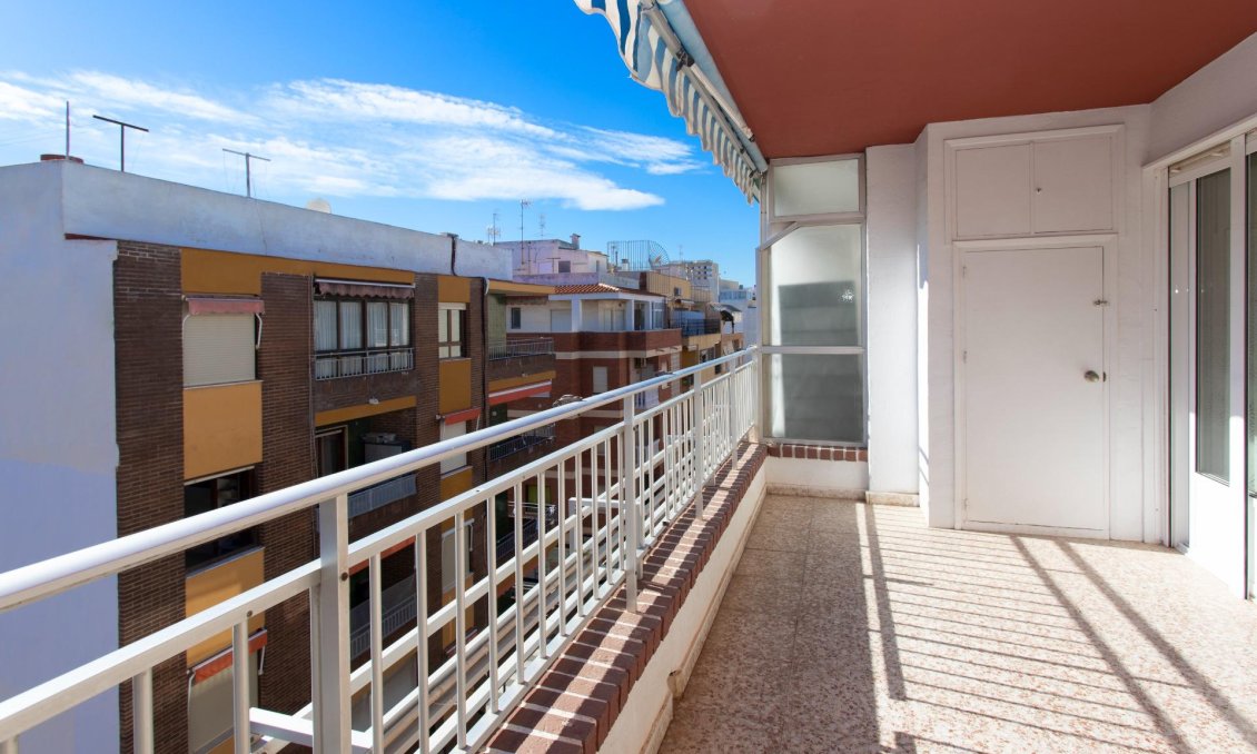 Resale - Penthouse -
Torrevieja - Playa del Cura