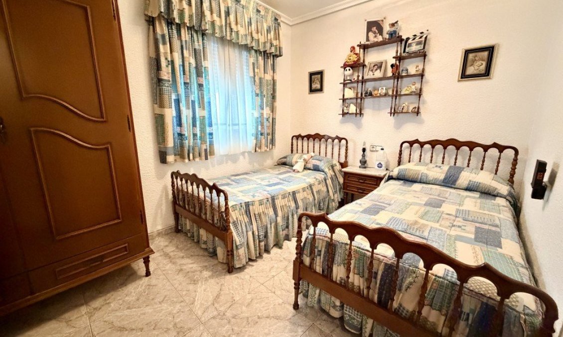 Revânzare - Apartament -
Torrevieja - Costa Blanca