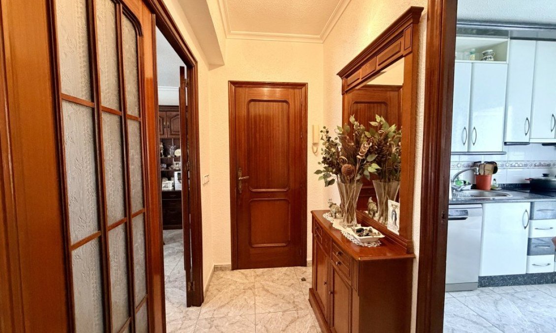 Revânzare - Apartament -
Torrevieja - Costa Blanca