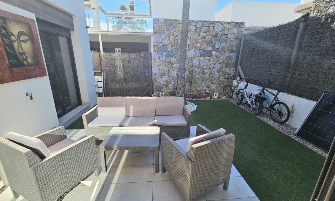 Wiederverkauf - Villa -
Orihuela Costa - Costa Blanca