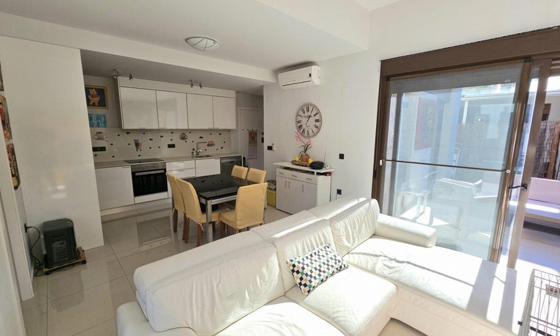 Wiederverkauf - Villa -
Orihuela Costa - Costa Blanca