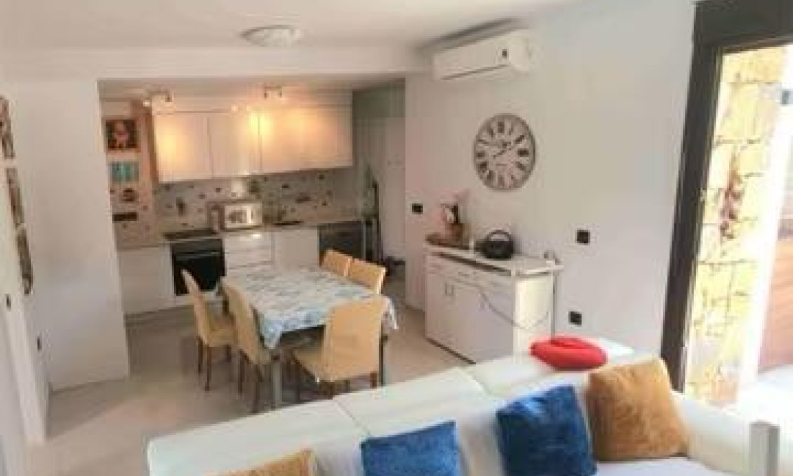 Wiederverkauf - Villa -
Orihuela Costa - Costa Blanca