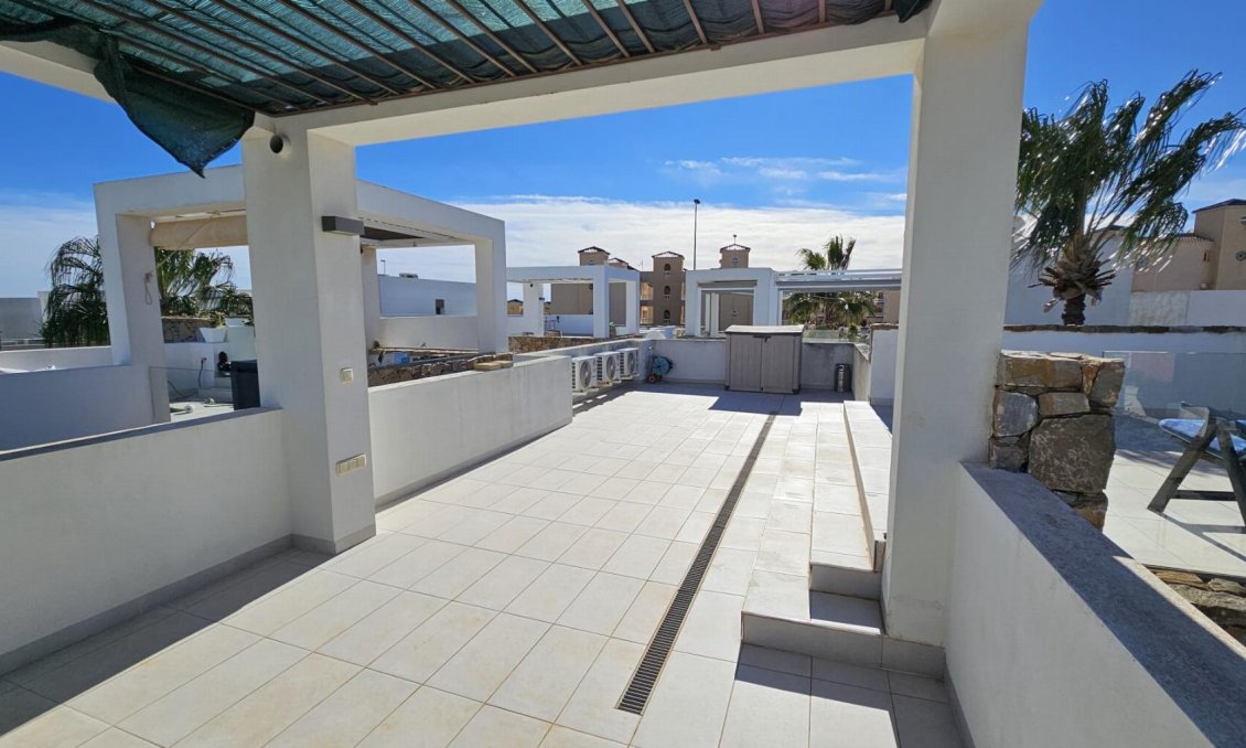 Wiederverkauf - Villa -
Orihuela Costa - Costa Blanca