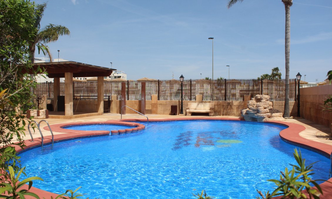 Revente - Villa -
Orihuela Costa - Costa Blanca