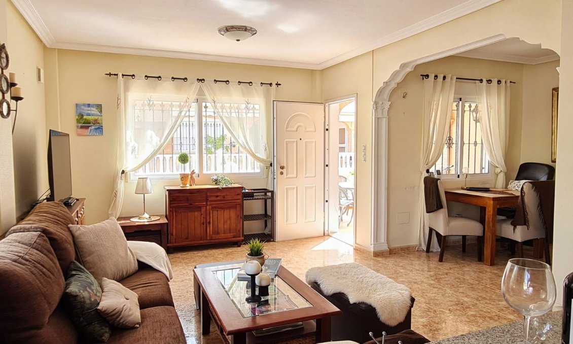 Revente - Villa -
Orihuela Costa - Costa Blanca