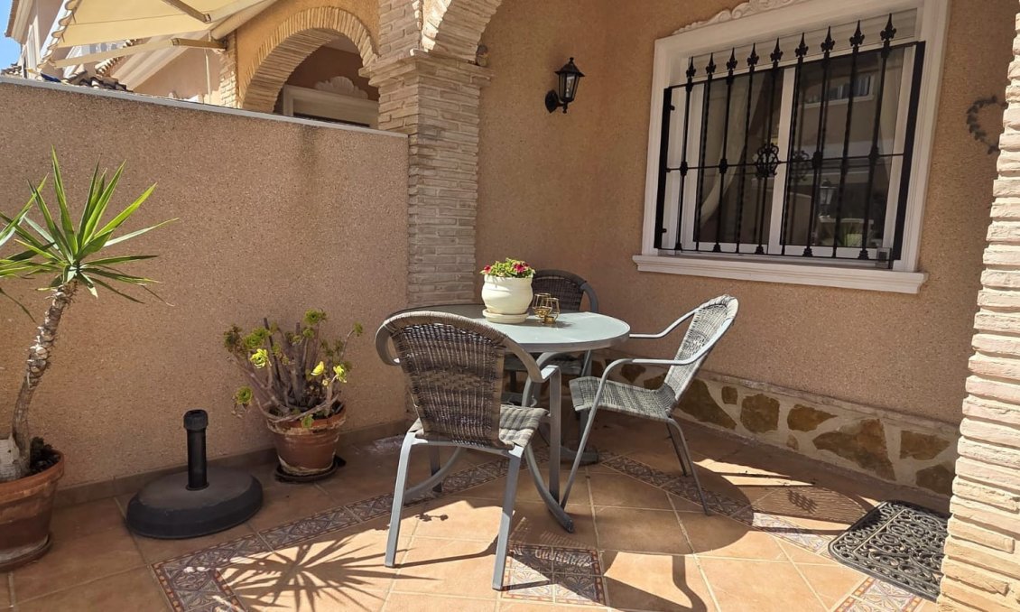 Revente - Villa -
Orihuela Costa - Costa Blanca