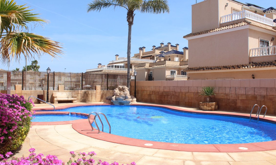 Revente - Villa -
Orihuela Costa - Costa Blanca