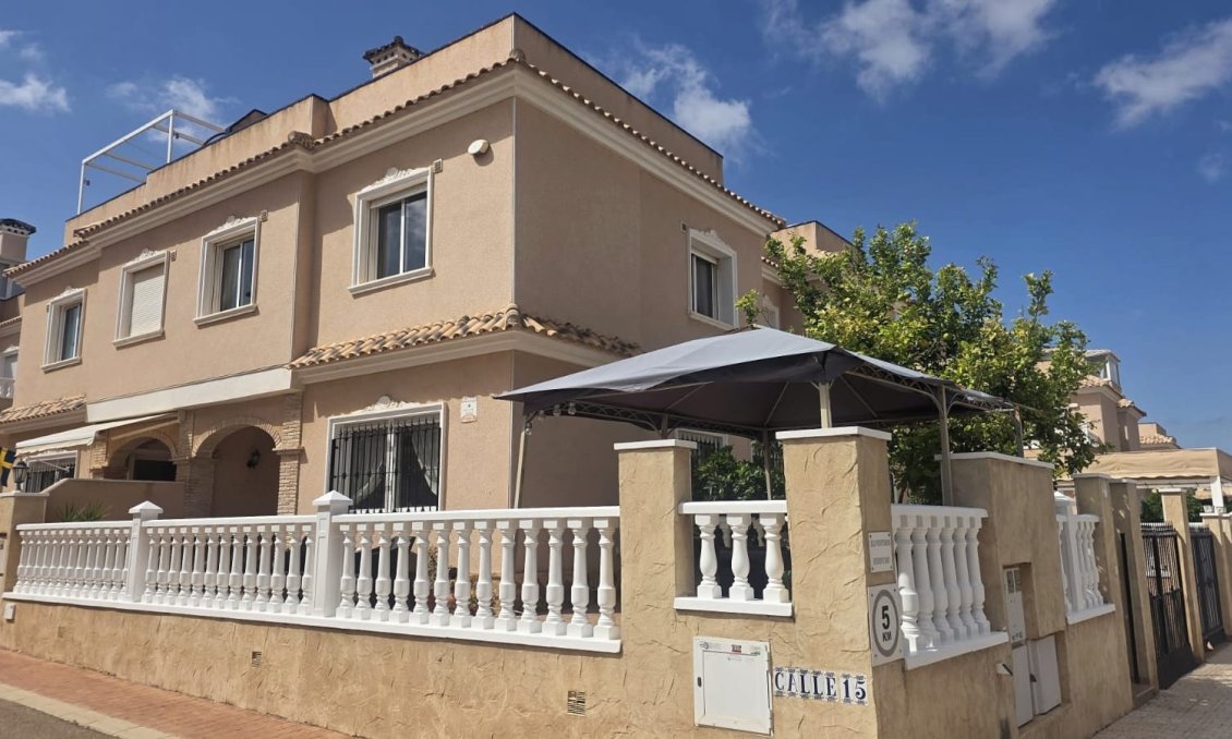 Revente - Villa -
Orihuela Costa - Costa Blanca