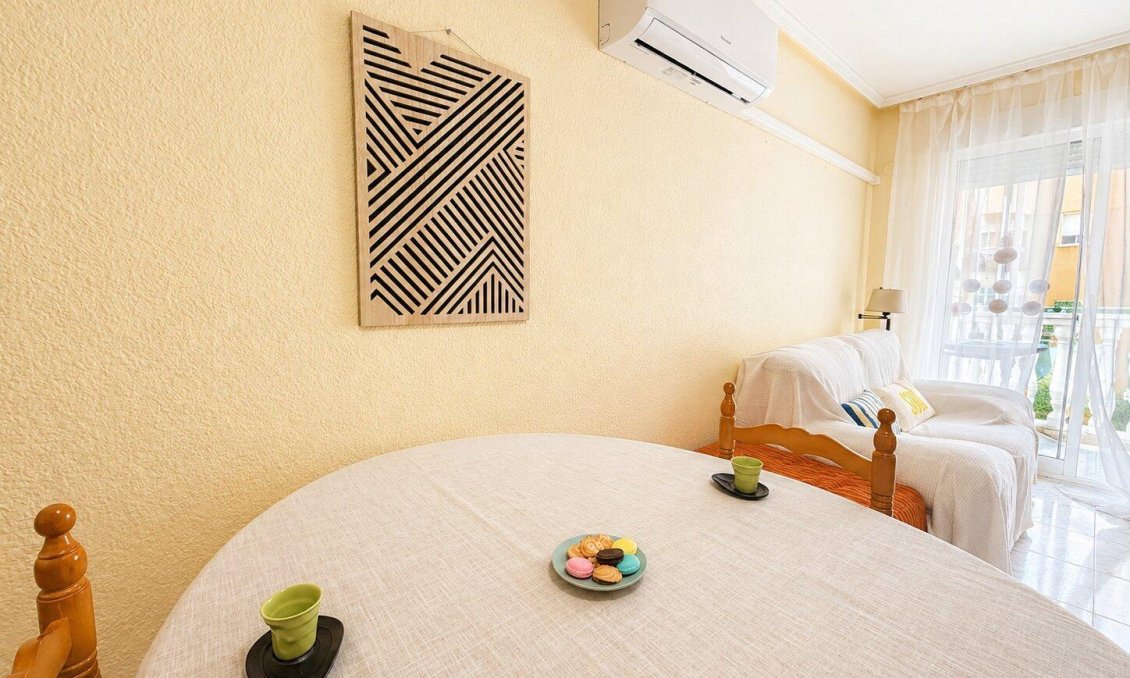 Revente - Appartement -
Torrevieja - Habaneras
