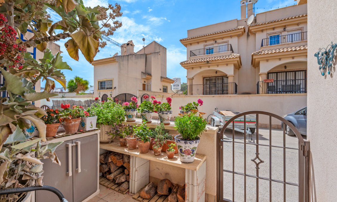 Segunda mano - Adosado -
San Miguel de Salinas - Inland