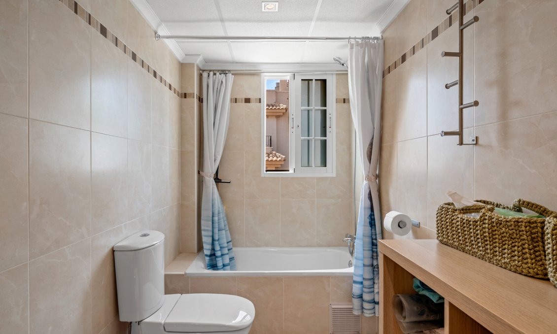 Segunda mano - Adosado -
San Miguel de Salinas - Inland