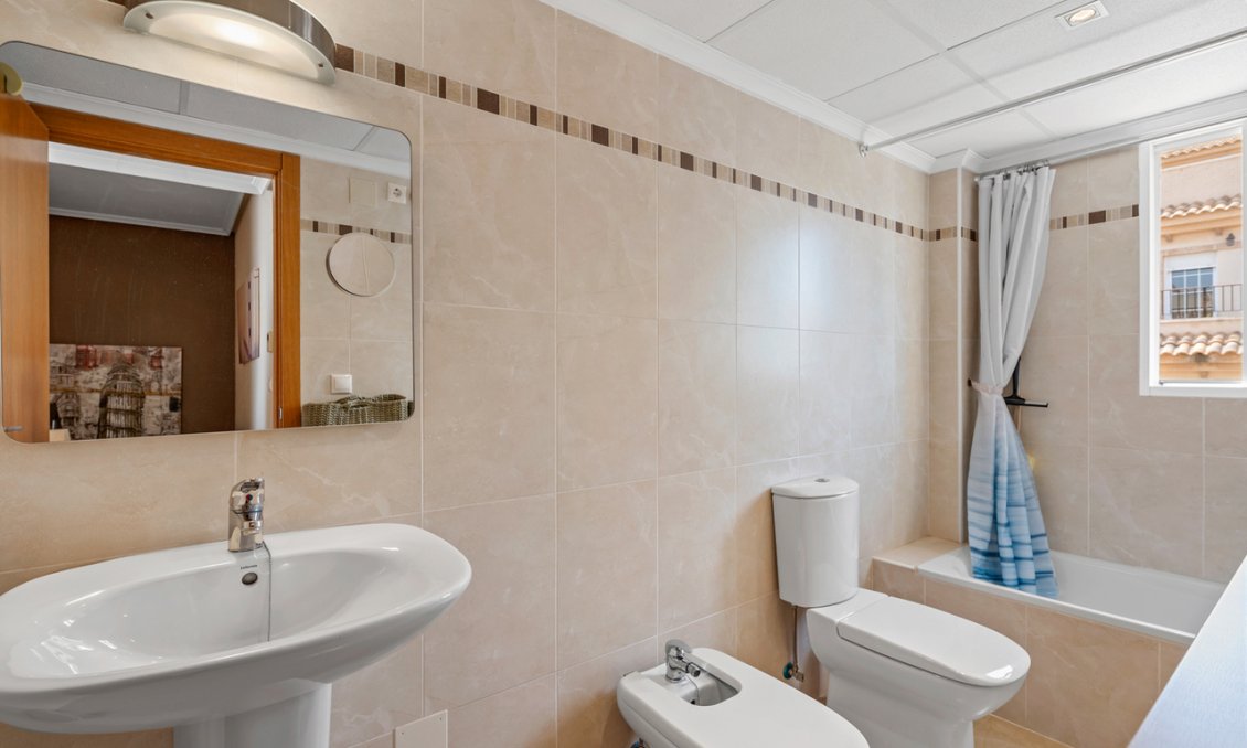 Segunda mano - Adosado -
San Miguel de Salinas - Inland