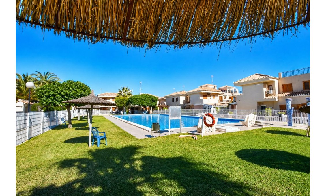 Segunda mano - Apartamento -
Orihuela Costa - Costa Blanca