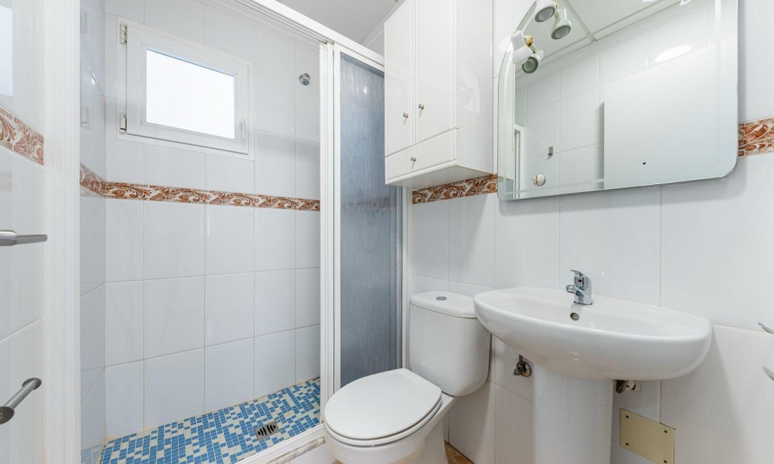 Segunda mano - Apartamento -
Torrevieja - Centro
