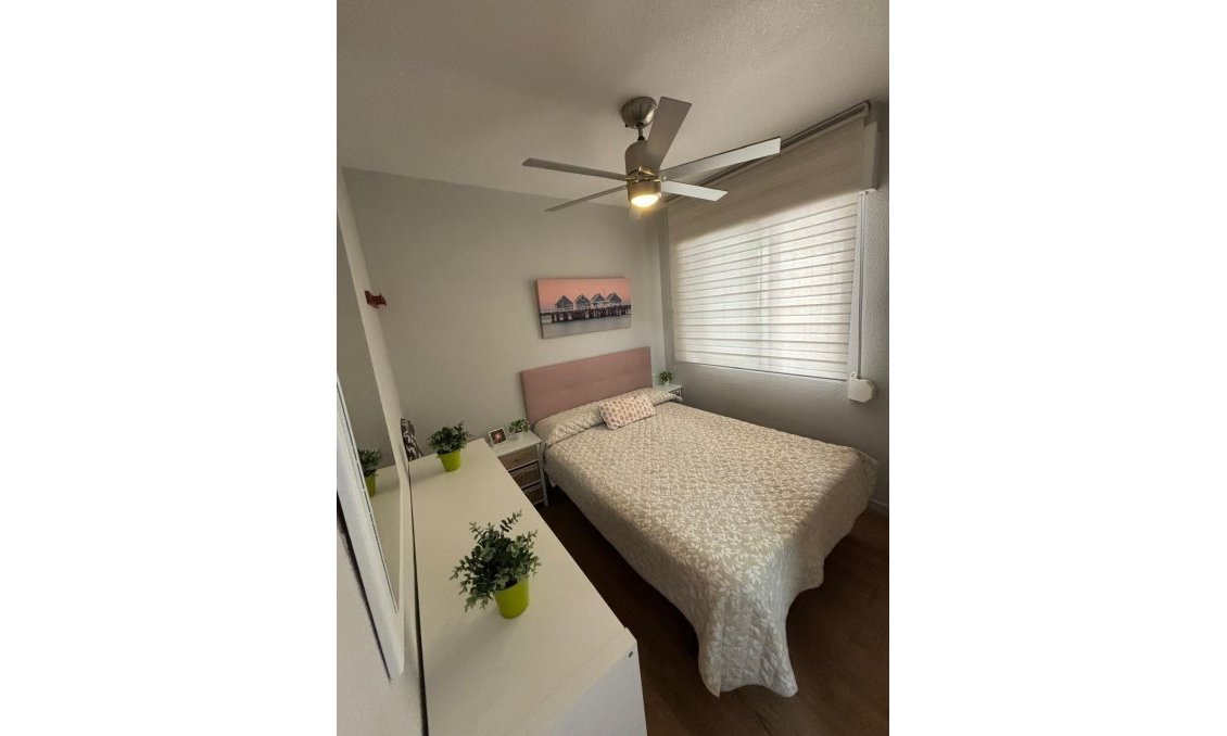 Segunda mano - Bungalow -
Torrevieja - Los Balcones