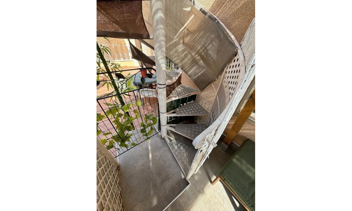 Segunda mano - Bungalow -
Torrevieja - Los Balcones