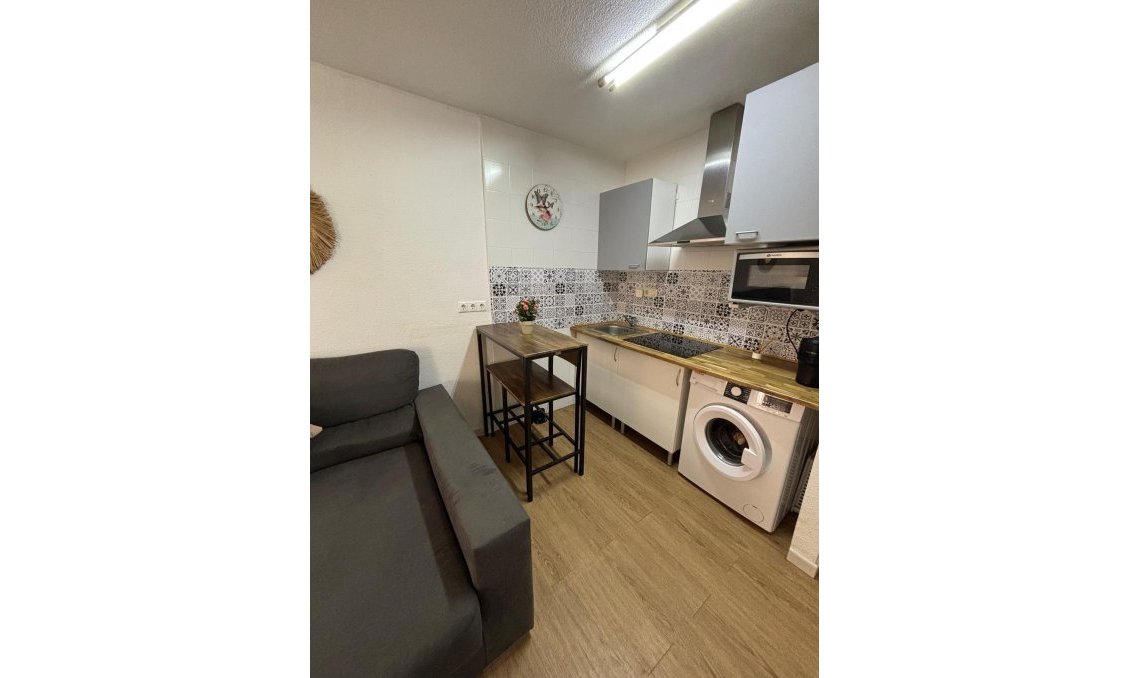 Segunda mano - Bungalow -
Torrevieja - Los Balcones